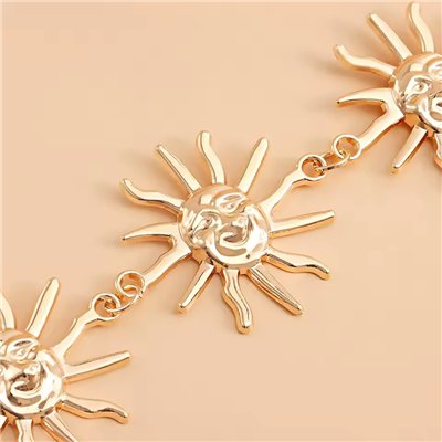 Ozdobný retiazkový kovový opasok Slniečko strieborné