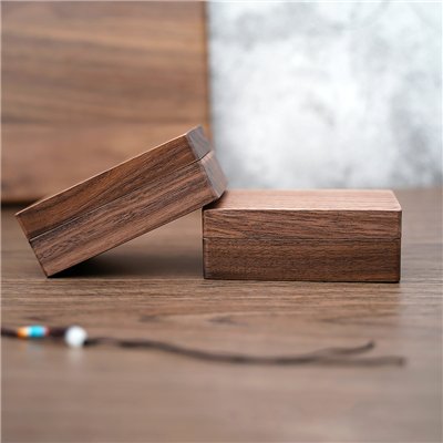 Malá drevená šperkovnica so zrkadielkom Hnedá